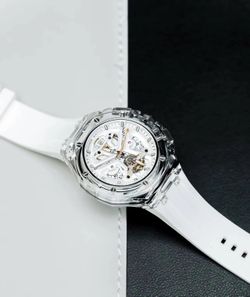 Original high-end non-mechanical watch