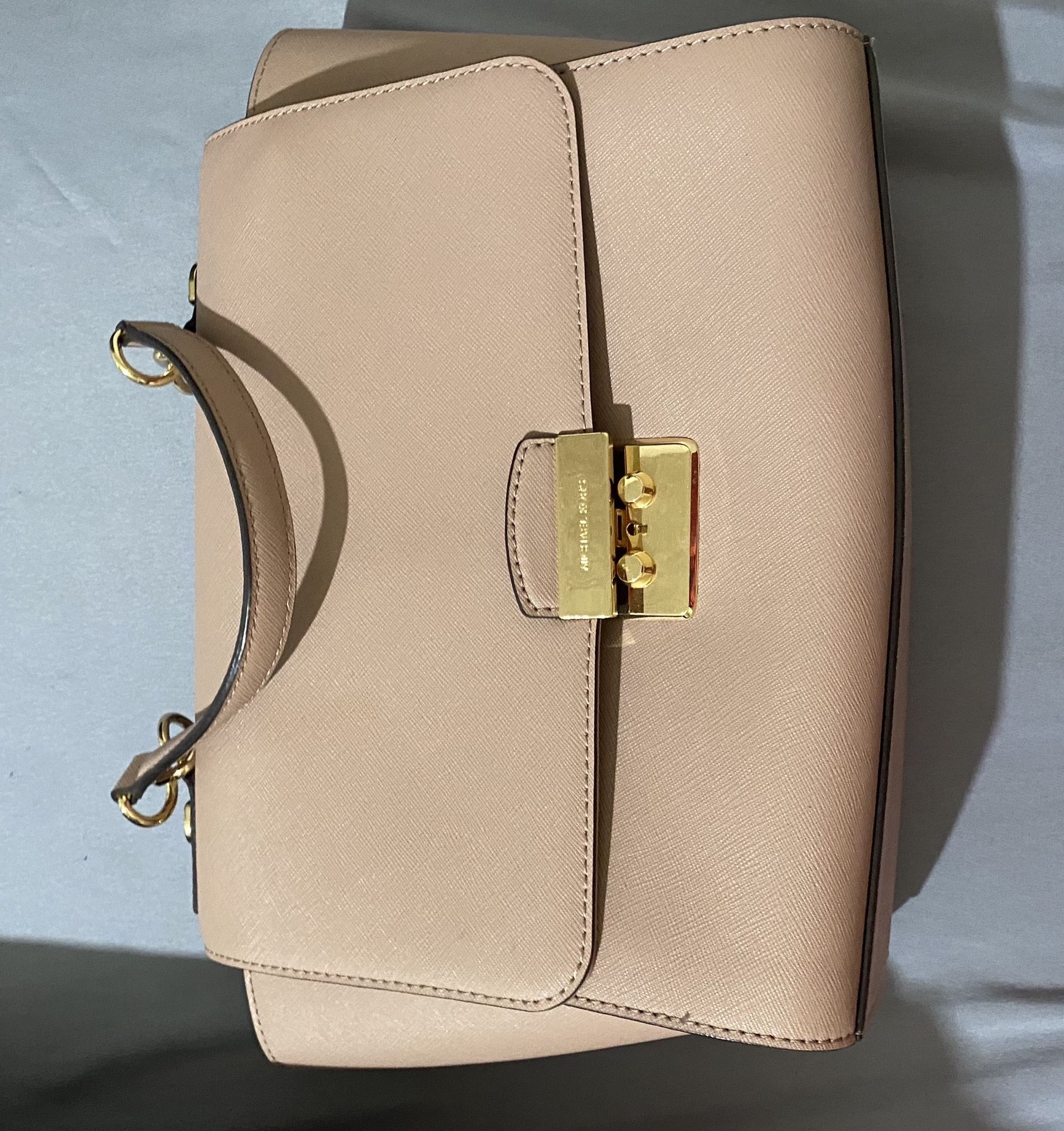 Michael Kors Medium Handbags