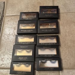 New Reusable Eyelash Bundle Shipping Available 