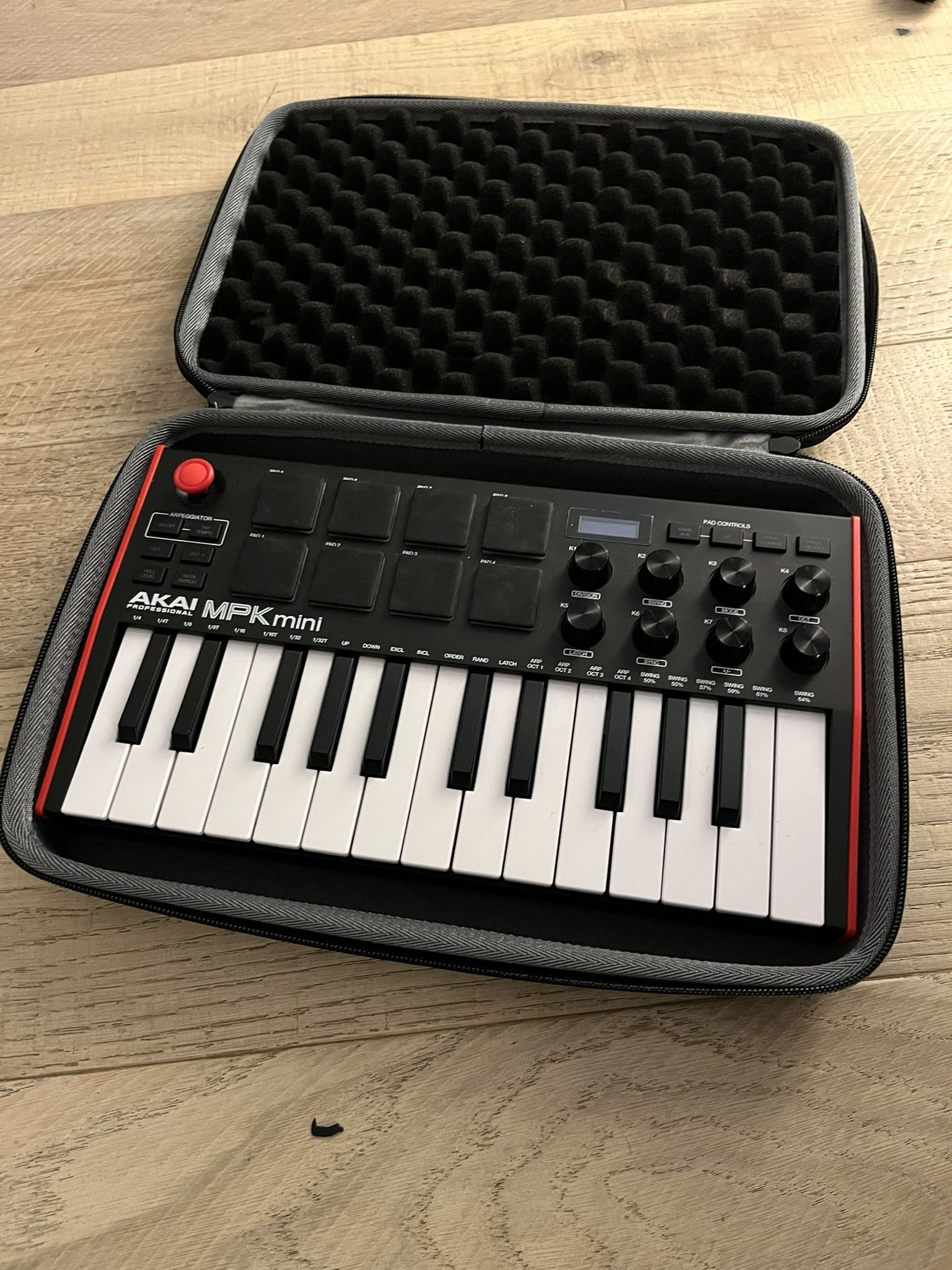 AKAI Mpk Mini Mk3 With Case