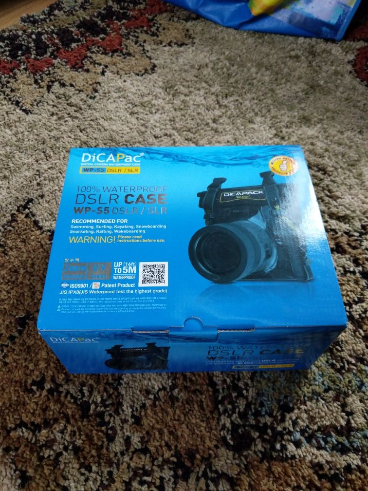 DicaPac waterproof DSLR case