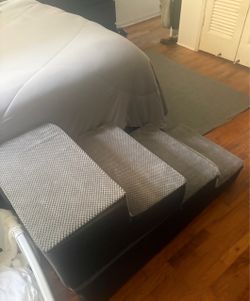 Large stairs for dogs or cats
