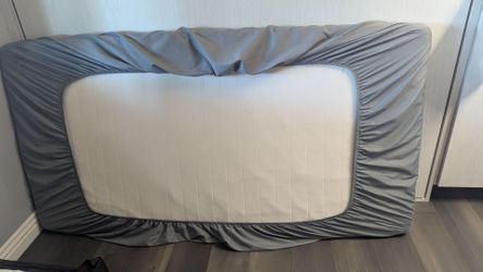 Ikea mattress with loose fitted sheet