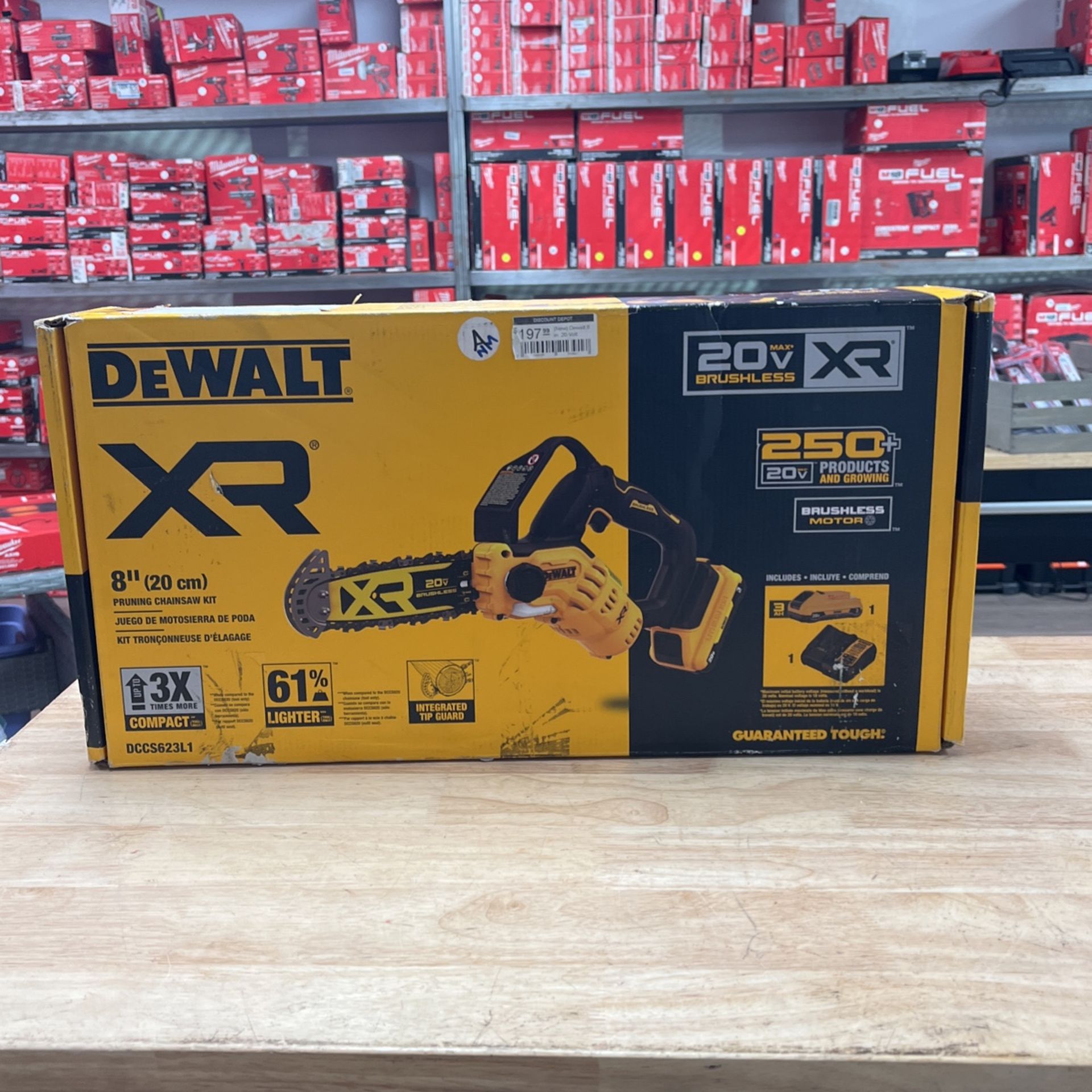 DEWALT 20V MAX 8 in. Brushless Cordless Battery Powered Pruning Chainsaw Kit with (1) 3 Ah Battery & Charger