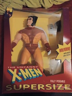 Super size Wolverine Figure 