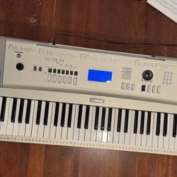 Yamaha Keyboard YPG-235
