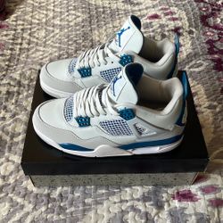 Jordan 4 Military Blue 8.5 