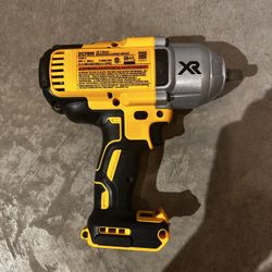 DEWALT 20V MAX Cordless Impact Wrench, 1/2 Impact Gun, High Torque with Hog Ring Anvil, Tool Only (DCF900B)
