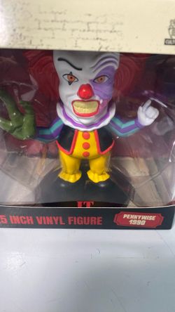 It 4.5 Inch Vinyl Figure Pennywise 1990