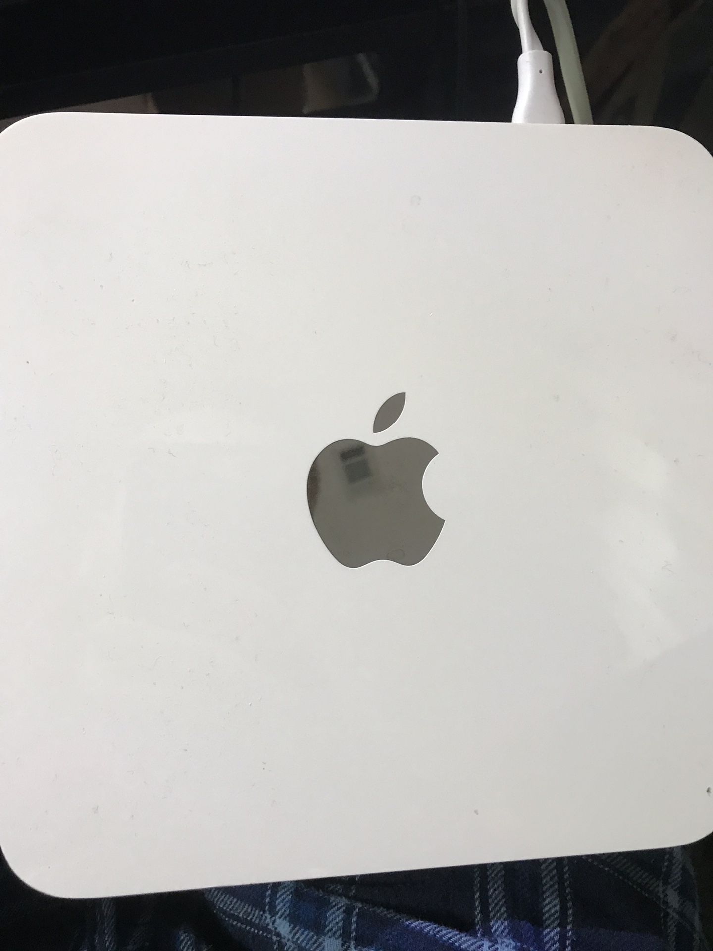 Apple Airport Time Capsule (2TB) Wifi router