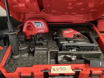 Milwaukee M12 12-Volt Lithium-Ion Cordless Green 250 ft. 3-Plane Laser Level Kit with One 4.0 Ah Battery, Charger and Case