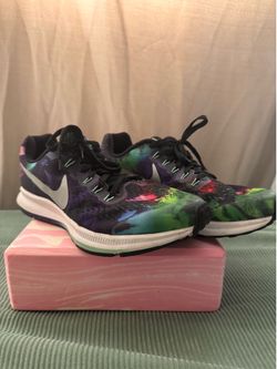 RUNNING TENNIS SHOES