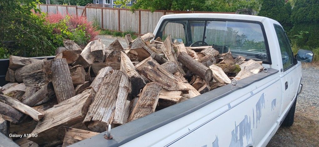 Cord Of Dry Split Wood Delivered