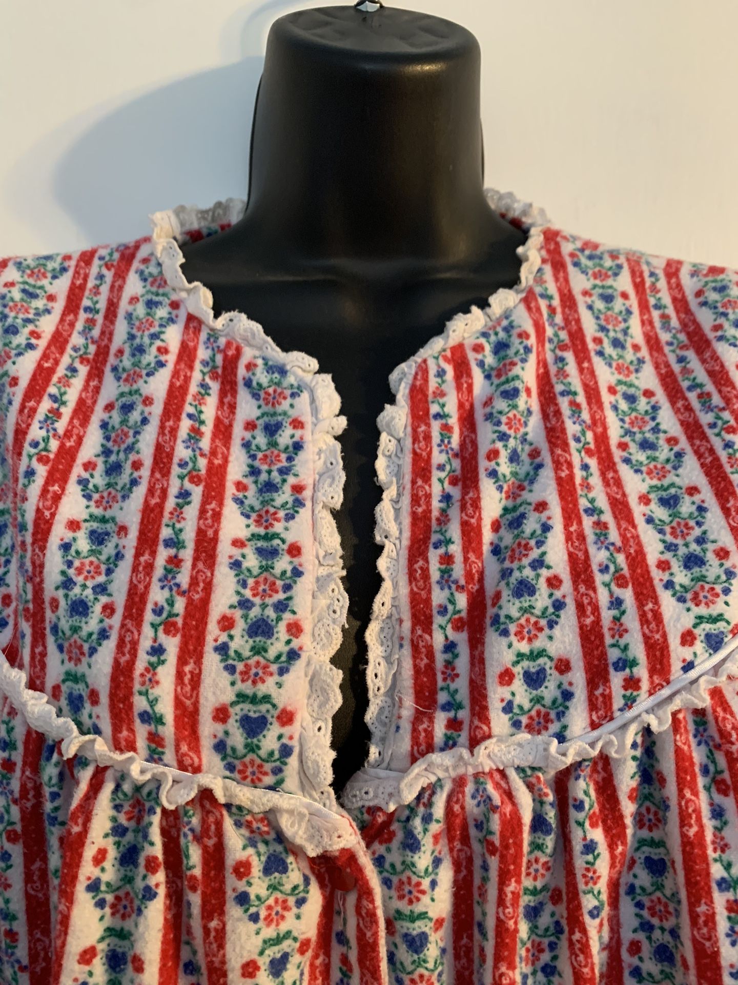Lanz of Salzburg Flannel Nightgown Red Heart Blue Floral Striped Prairie Gown M