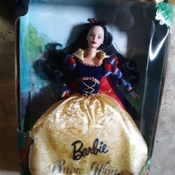 Barbie Snow White