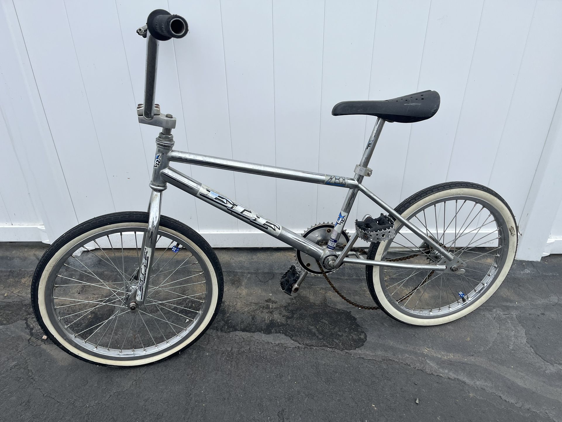 Old School ELF BMX In Good Condition As Is (20 Inch)