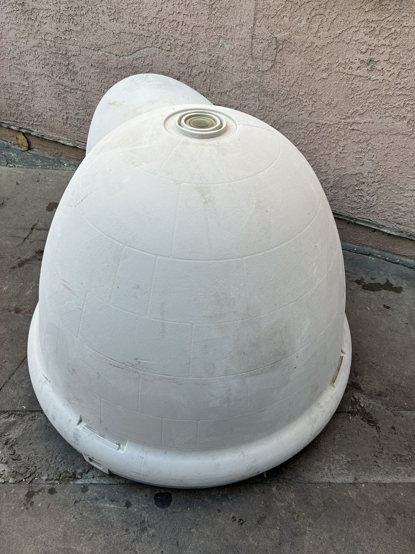 Large Igloo Pet House