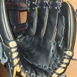 Brand New Z Glove I Pocket Infielders Baseball Glove Black Gold Size 11.25"