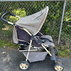Stroller 