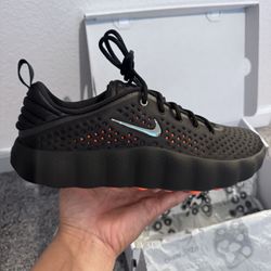 Nike Mind 002 Black Hyper Crimson Size 11