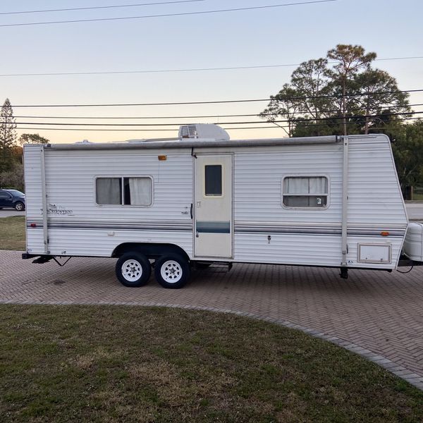 2000 wilderness travel trailer for sale