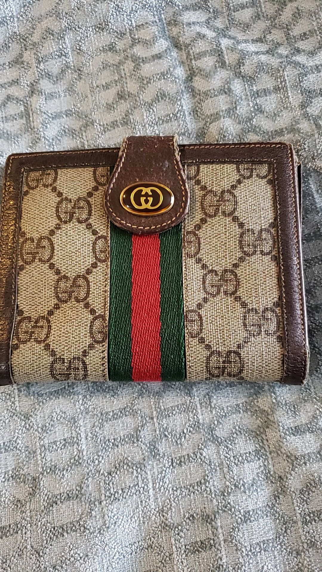 Gucci men's wallet used