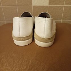 Ladies White Summer Shoes by Verbenas. Size 10