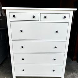 IKEA Hemnes 6 Drawer Dresser 