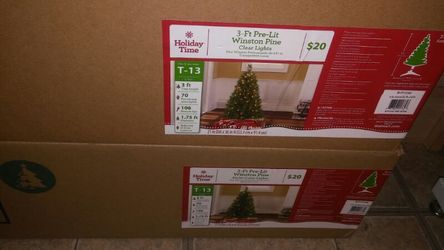BRAND NEE 3FT AND 4FT XMAS TREES PRE LIT
