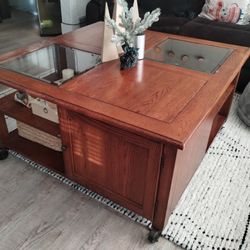 Farmhouse Rolling Coffee Table 