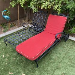 Lounge Chairs /patio 