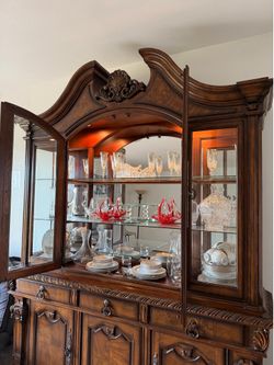 China cabinet
