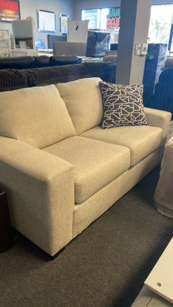 Farmhouse living room set high end brand new last set $1000 can deliver was $1699 comfort industries