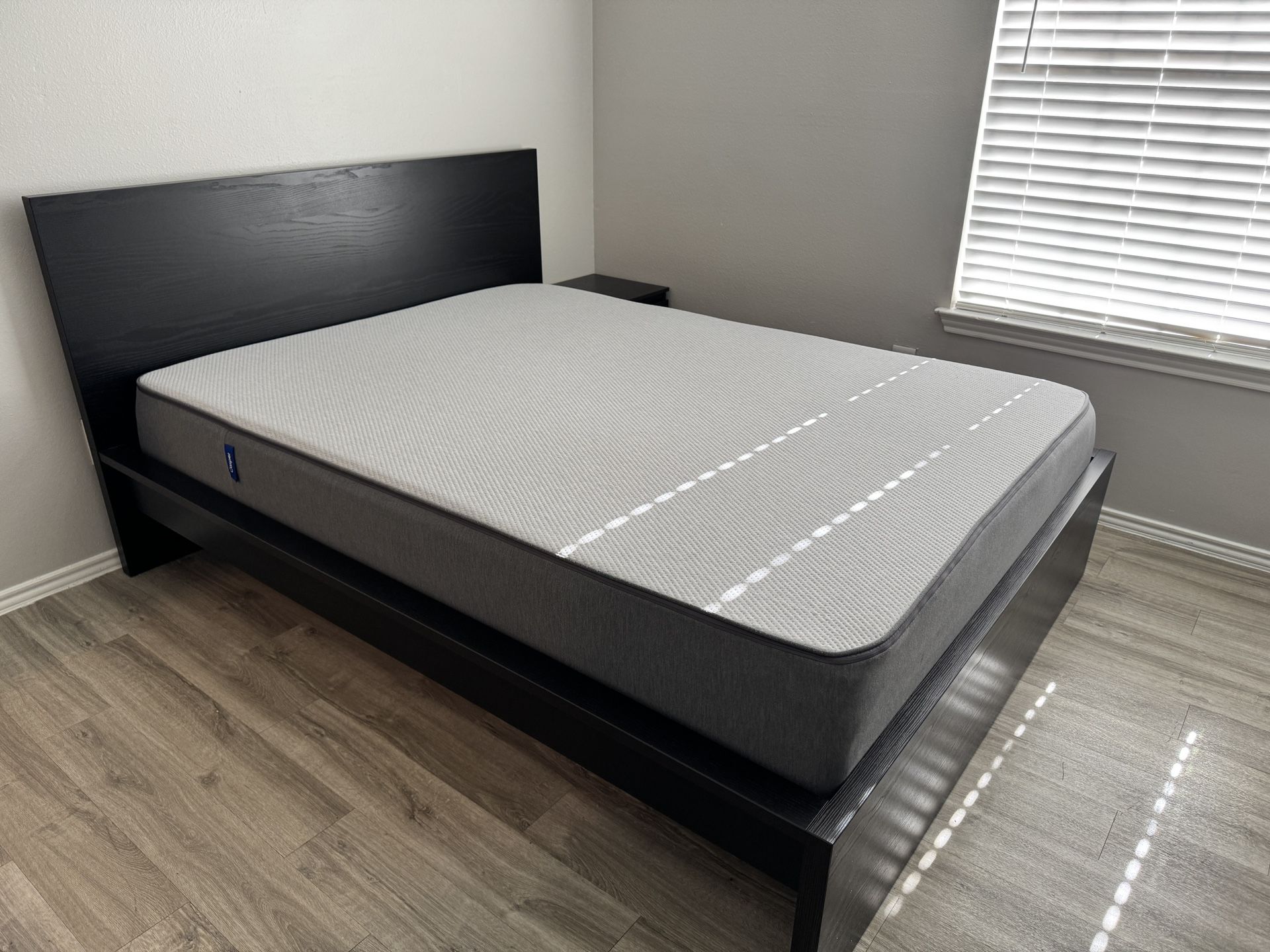 Queen Size Bed Frame 