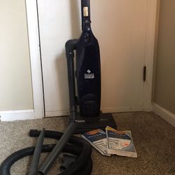 Vacuum with accessories