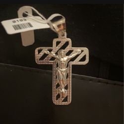 .925 Silver Crucifix Pendant