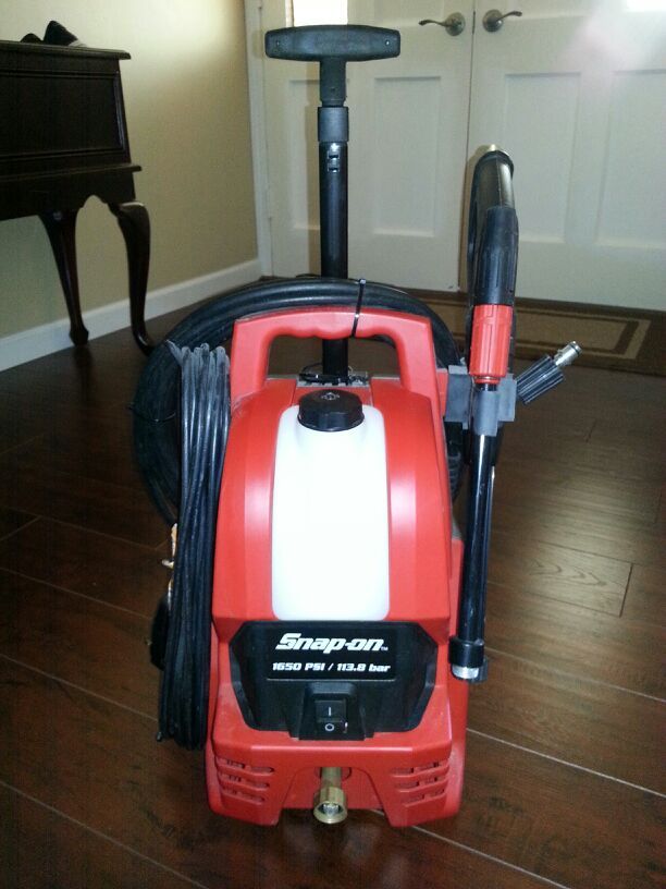 Snap-On (Costco) 1650 PSI / 113.8 bar Pressure Washer - Never Used $ 85