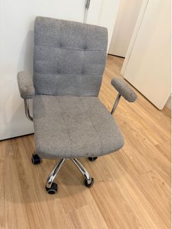 adjustable chair