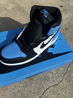 Air Jordan 1 High Retro UNC toe