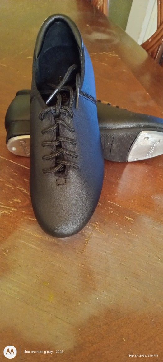 Child Size 1 Theatrical Tap Shoes
