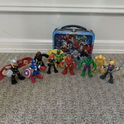 Playskool Collectible Marvel Superheroes with Marvel tin carry box