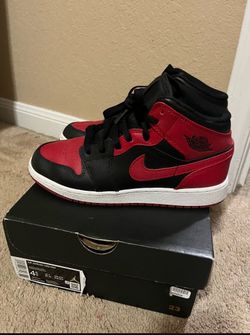 Air Jordan 1 Mid GS Size 4.5Y