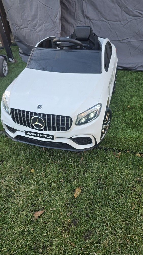 12v Mercedes Car