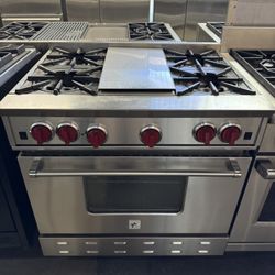 Blue Star 36”. Stainless Steel Gas Range Stove 