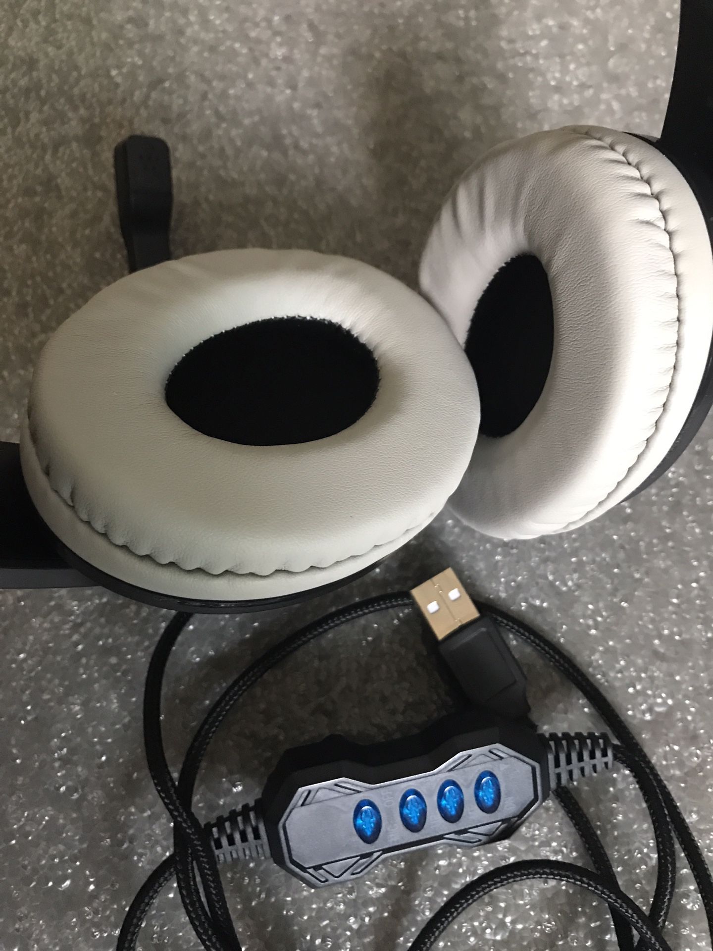 ThinkWrite Ultra Durable USB Headset.