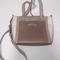 Michael Kors-pink purse