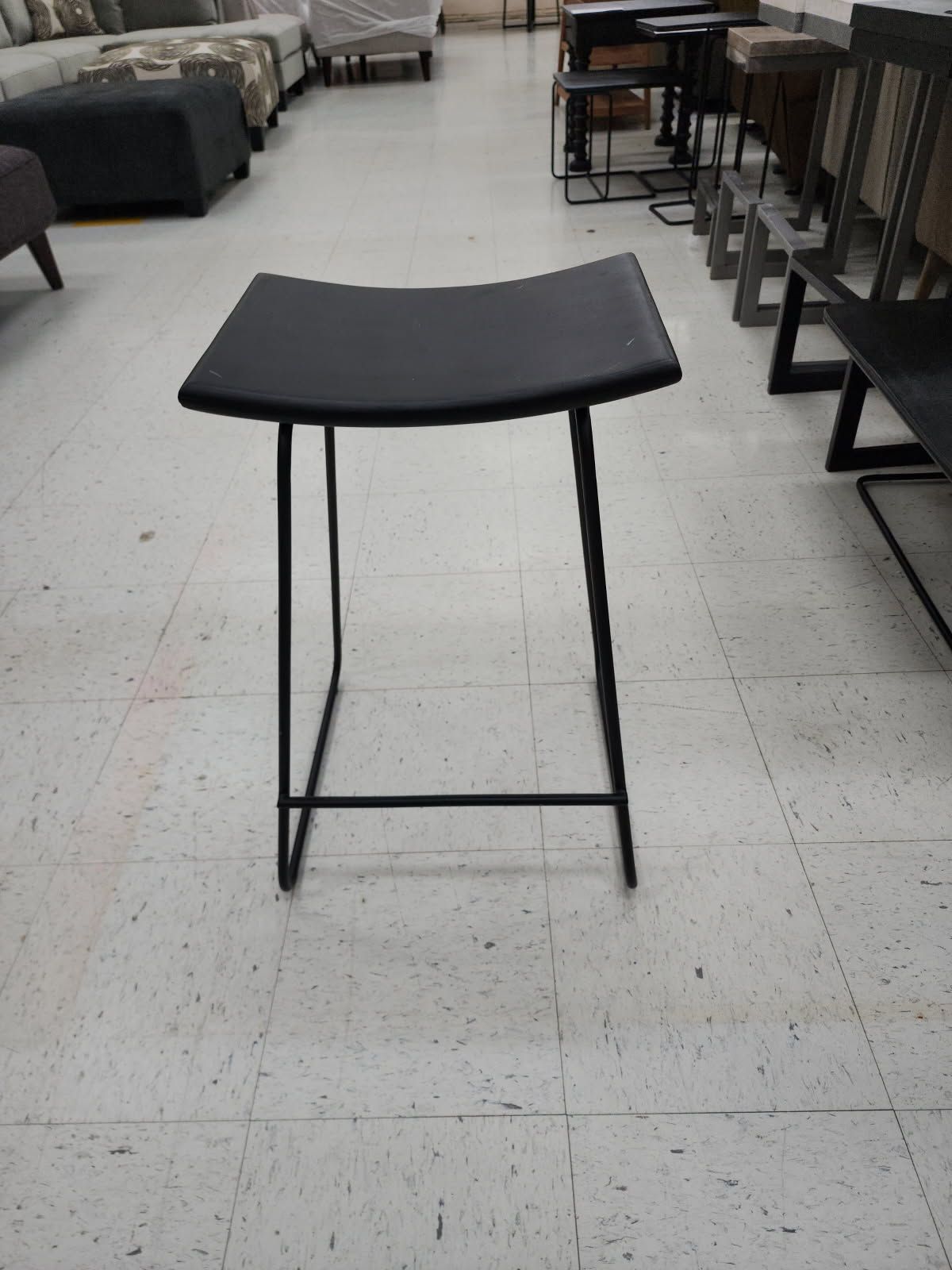 Yuki Bar Stool