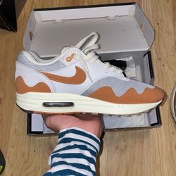 Patta Waves Monarch Without Bracelet