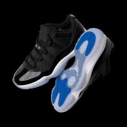 Jordan 11 Low Space Jam Size 9,10,11 (NO TRADES PRICE IS FIRM 