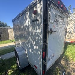 5x8 Enclosed Trailer 